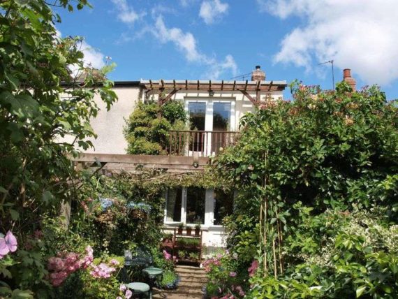 2 Bedroom Terraced